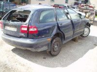 Volvo V40 1999 - Car for spare parts