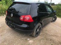 Volkswagen Golf 5 2004 - Car for spare parts