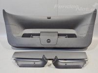 Volkswagen Golf 7 Trunk lid trim (kit) Part code: 5G6867605D  82V / 5G6867713C  
Body ...
