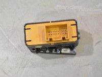 Volkswagen up! Control panel with pushbuttons Part code: 1S0927137E  1QB
Body type: 3-ust luu...