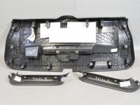 Volkswagen Tiguan 2016-2024 Trunk lid trim (kit) Part code: 5NA867601 82V
Body type: Linnamaastu...