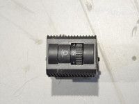 Volkswagen Amarok Switch for headlamp leveling Part code: 2H0941333  9B9
Body type: Pikap