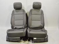Volkswagen Sharan front seats, kit Part code: 7N0881405S HDH / 7N0881806AS H
Body ...