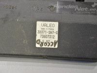 Honda Accord 1993-1997 JUHTPLOKK Part code: 73607312
Additional notes: Parem esi...