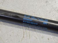 Audi Q7 (4L) Bonnet gas damper right Part code: 4L0823359
Body type: Maastur