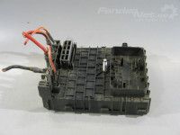 Volkswagen Passat 2005-2010 Fuse Box / Electricity central Part code: 3C0937125