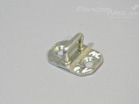 Mercedes-Benz ML (W164) Door locking catch, front Part code: A1647200004
Body type: Linnamaastur
...