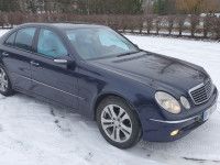 Mercedes-Benz E (W211) 2002 - Car for spare parts