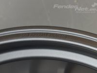 Maserati Levante 2016-... Rim aluminum 21"Maserati 8,5X21 Part code: 670011860
Additional notes: New orig...