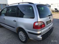 Ford Galaxy 2004 - Car for spare parts