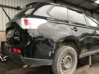 Mitsubishi Outlander 2013 - Car for spare parts