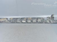 BMW 3 (E46) Rocker panel moulding, left Part code: 51718211943
Body type: Sedaan