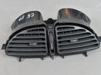 Citroen C5 2001-2008 Air duct (instrument panel),median Part code: 8265 L8