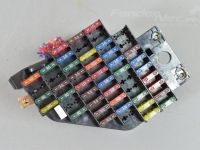 Saab 9-5 Fuse Box / Electricity central Part code: 4736930
Body type: Sedaan