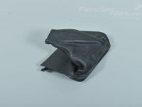 Lexus IS Hand brake lever trim Part code: 5880453021C0
Body type: Sedaan