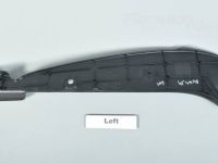 Ford Focus Tailgate moulding, left Part code: 2309162
Body type: Universaal