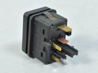 Ford Sierra Rear window heater switch Part code: 6184067
Body type: Sedaan