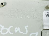 Ford Focus Drawer on roof Part code: 1866099
Body type: 5-ust luukpära